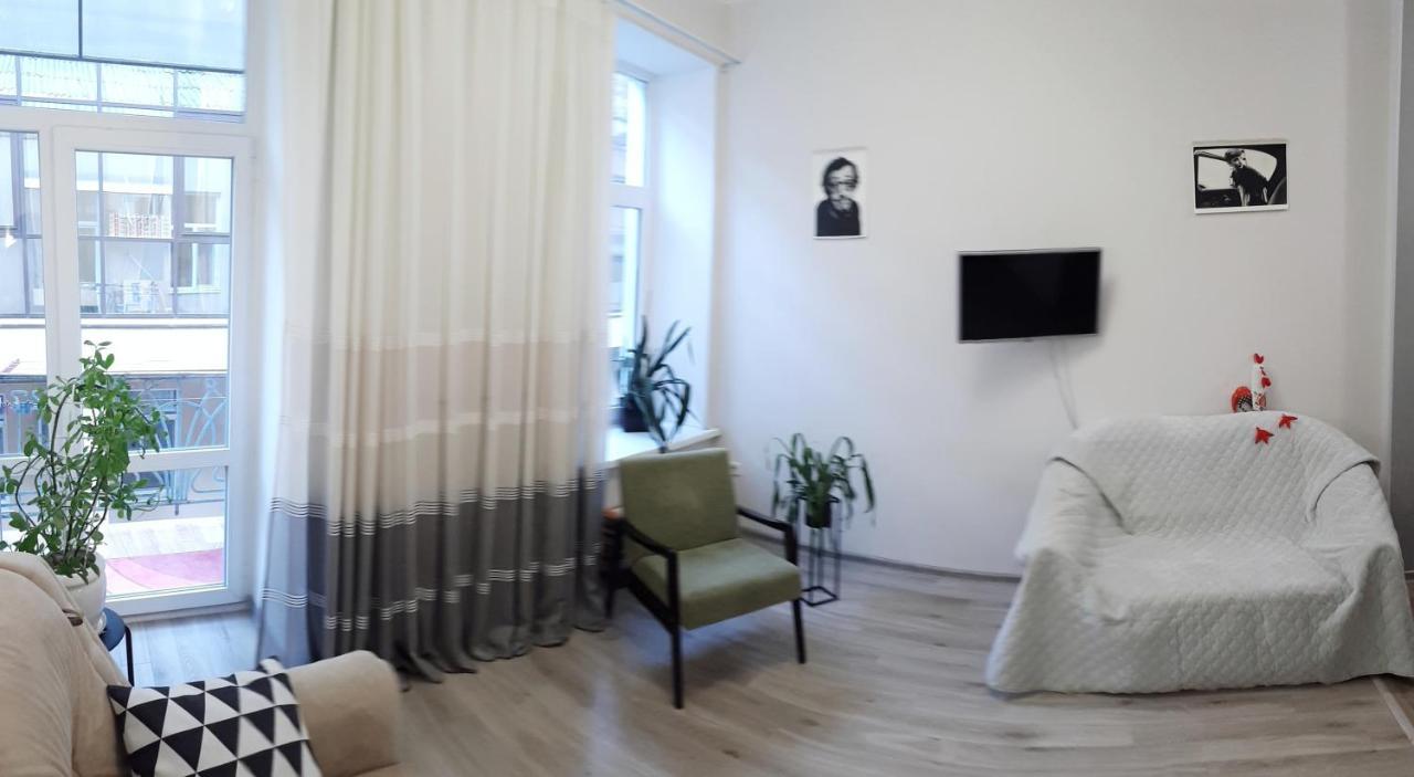 Apartment - Heart Of Odessa Kültér fotó